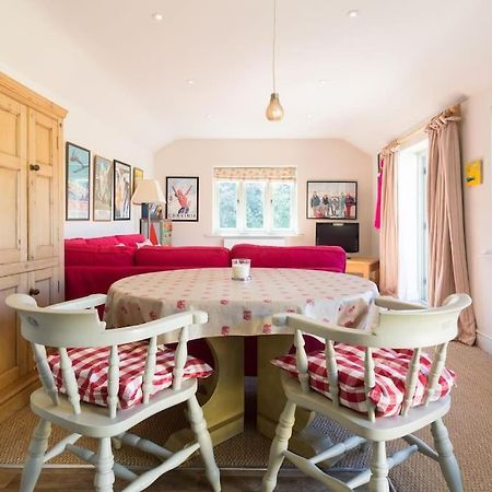 Charming Cottage Surrounded By Idyllic Garden In Peaceful Location In Central Charlbury Zewnętrze zdjęcie