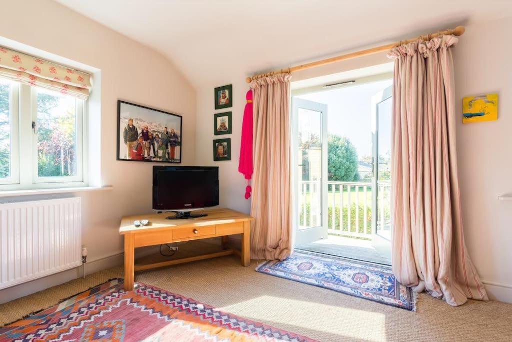 Charming Cottage Surrounded By Idyllic Garden In Peaceful Location In Central Charlbury Zewnętrze zdjęcie