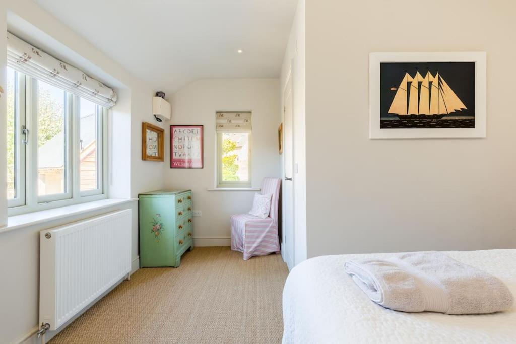 Charming Cottage Surrounded By Idyllic Garden In Peaceful Location In Central Charlbury Zewnętrze zdjęcie